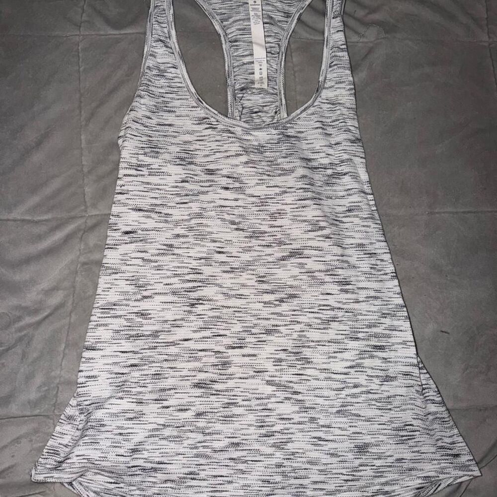 Lululemon Women's Grey and White Vest